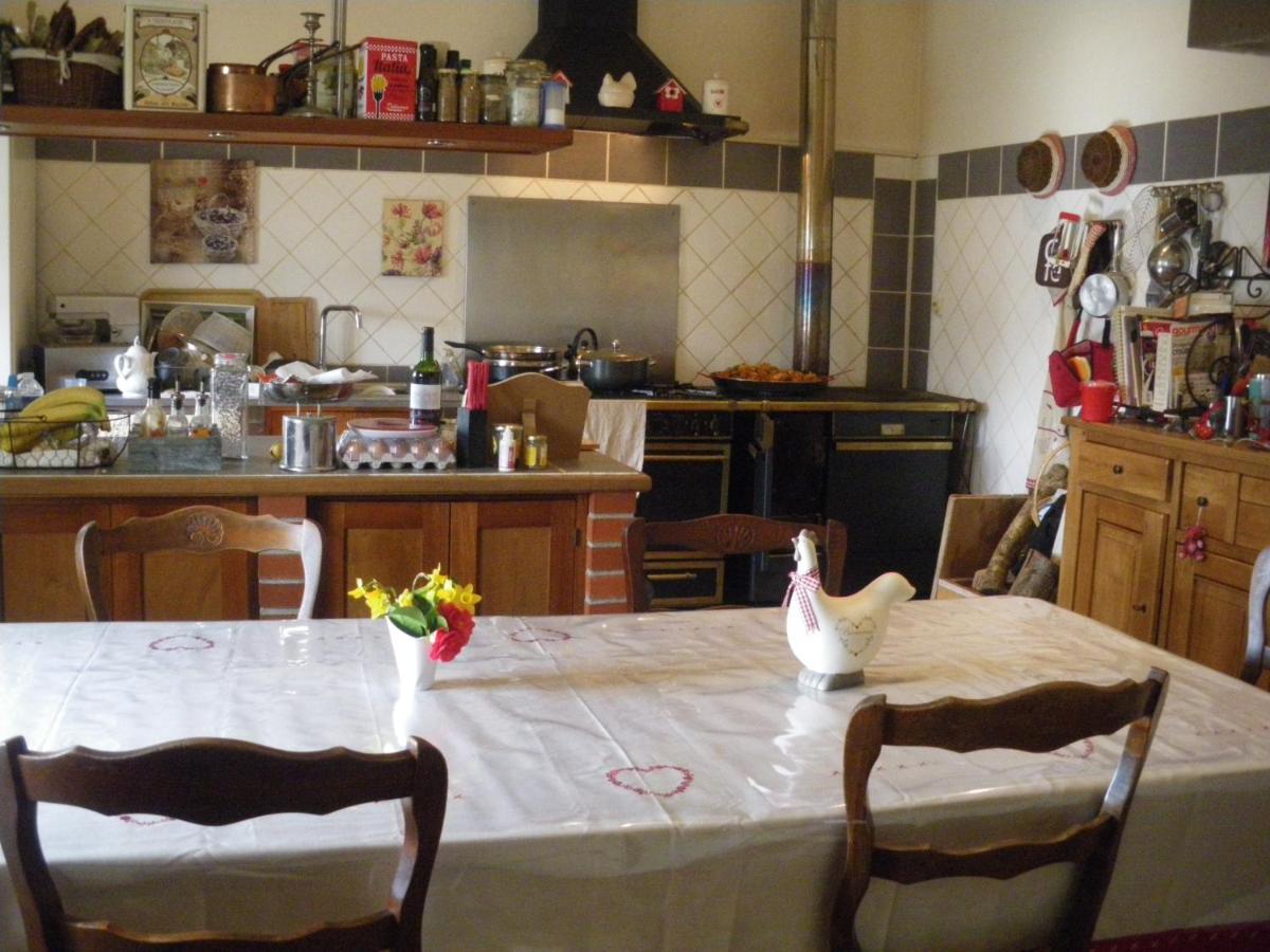 La Metairie Du Pont Bed & Breakfast Sainte-Hermine ภายนอก รูปภาพ