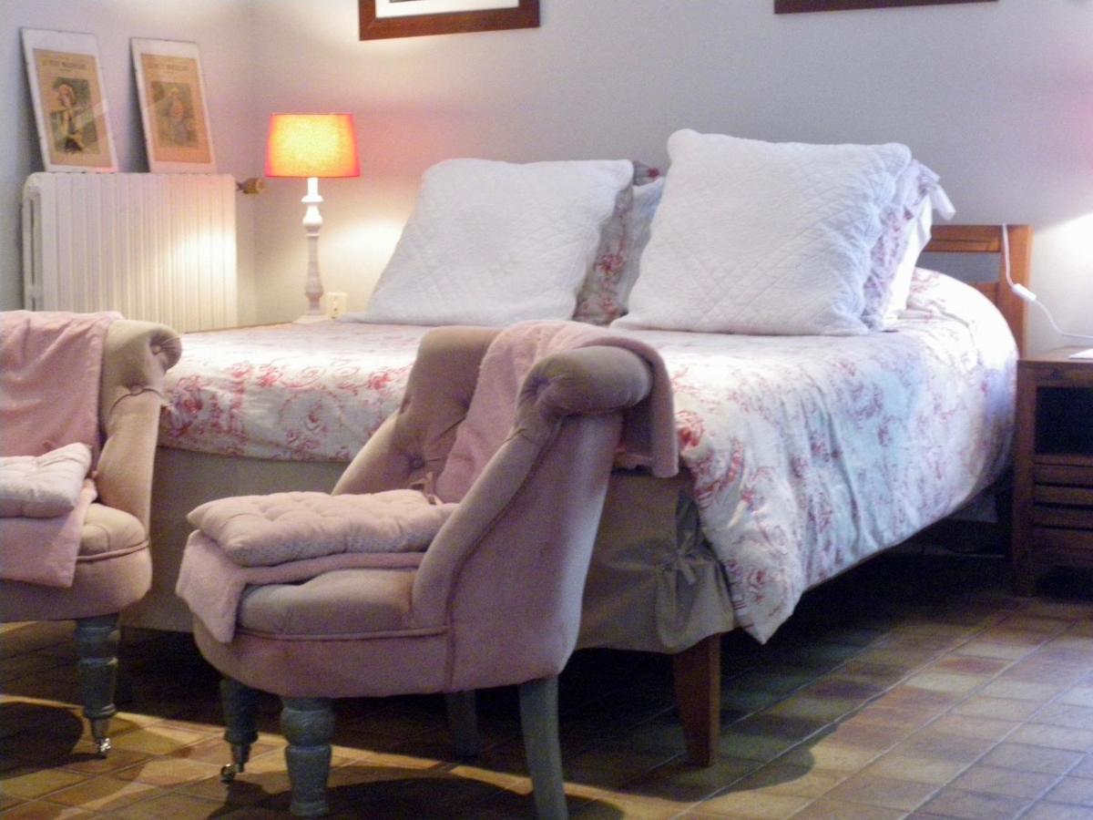 La Metairie Du Pont Bed & Breakfast Sainte-Hermine ภายนอก รูปภาพ